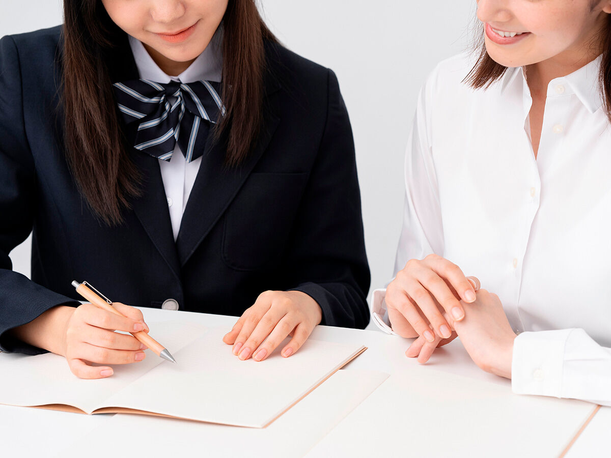 個別指導を受けている学生の画像