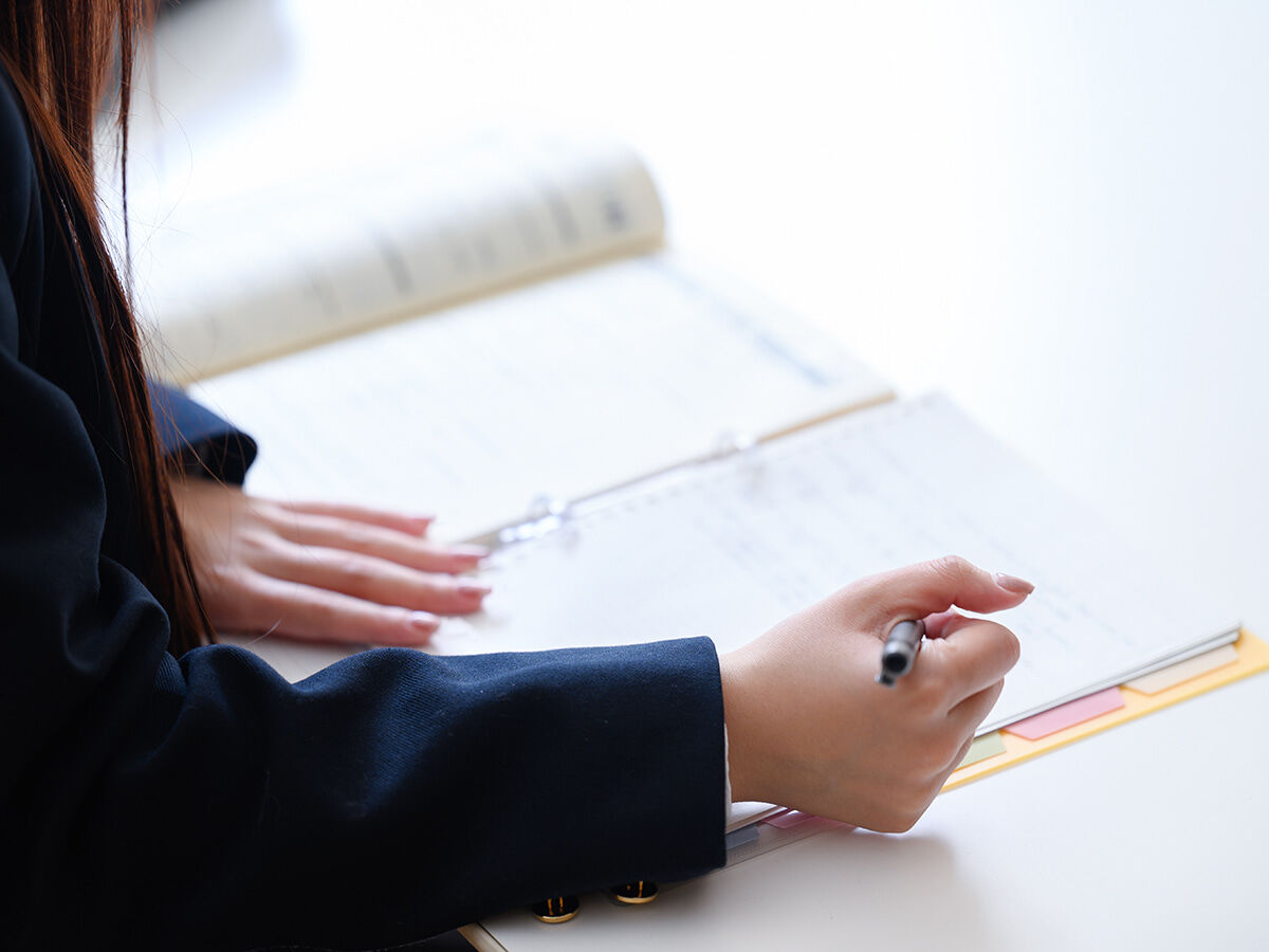 冬期講習を受けている中3生の画像