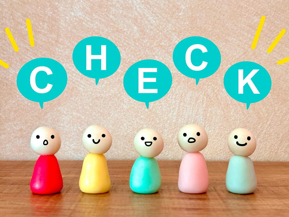 人形が並んでいる画像